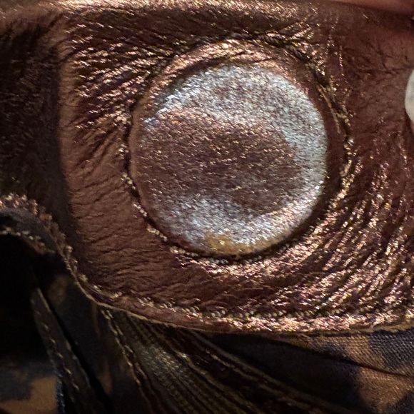 NWT B Makowski Delores Shoulder Bag/Crossbody - Picture 11 of 17